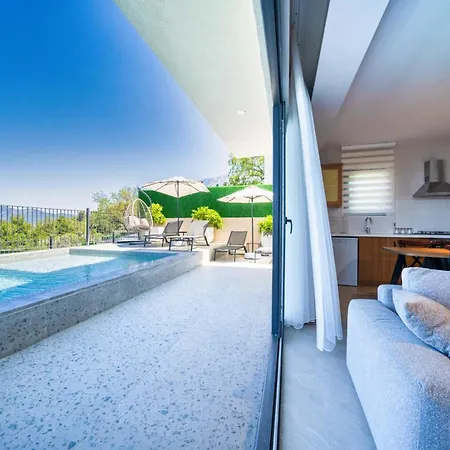 Bianca With Sea View 4* Овачик